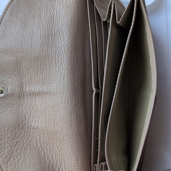 Chloe Pink Beige Bow Long Wallet - Picture 9 of 11